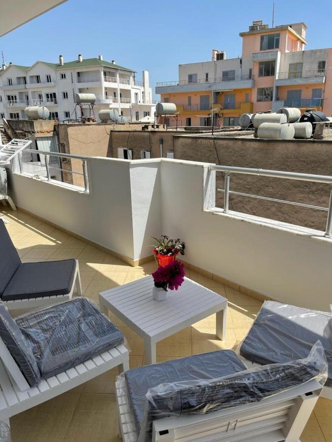 Near By The Sea Apartment Sarandë Buitenkant foto
